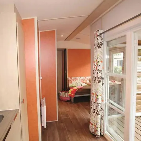 Mobil Terrasse - 5 Pers. - Api-1-52-2174 * Girac