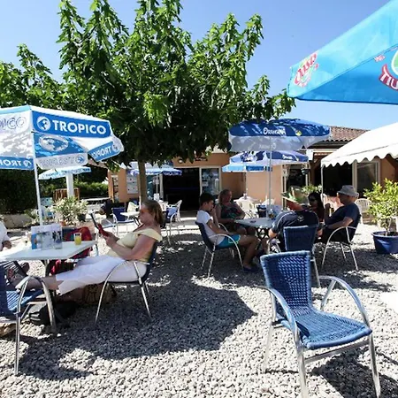 Mobil Terrasse - 5 Pers. - Api-1-52-2174 Kemp Girac